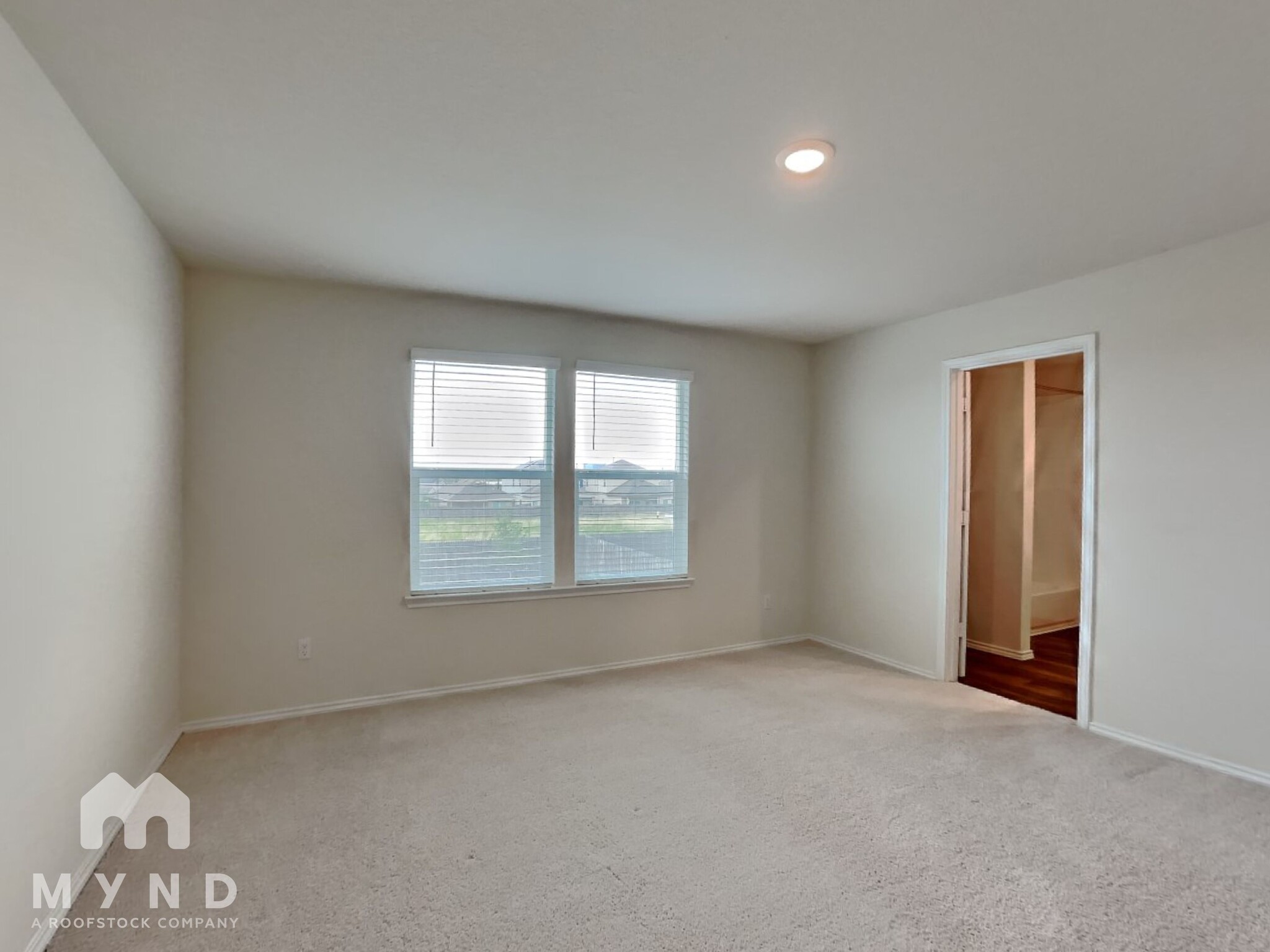 Building Photo - 707 Wild Olive Wy