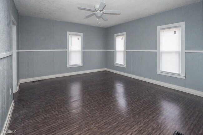 Building Photo - 3 br, 1 bath House - 114 Baker St