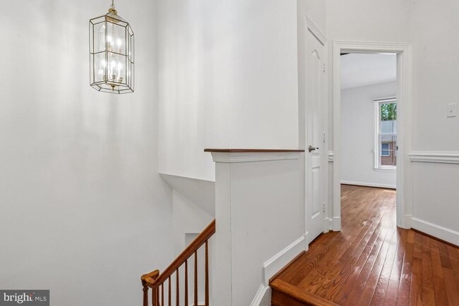 Building Photo - 417 Winding Rose Dr
