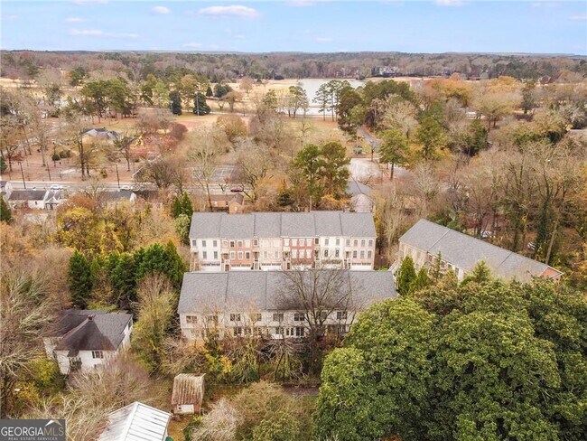 Building Photo - 2649 Colgan Ct SE