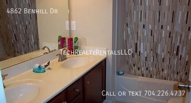 Building Photo - 4862 Benhill Dr