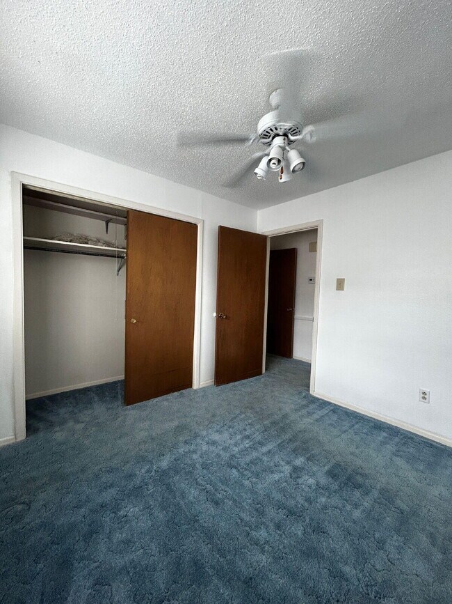 Building Photo - 6914 Gary Ave