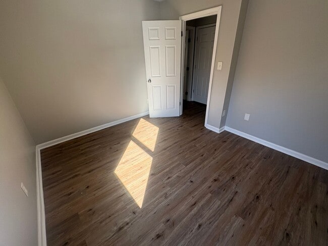 Building Photo - Stunning 4-bedroom, 2-bathroom home in Elizabethtown, KY!