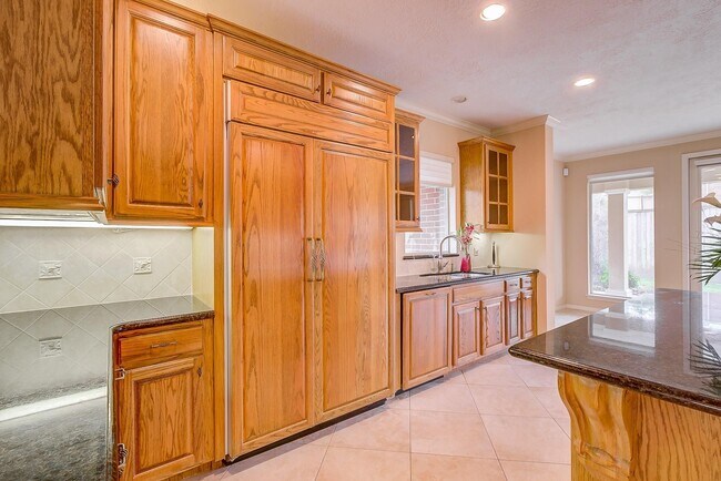 Building Photo - 17323 Jackson Pines Dr