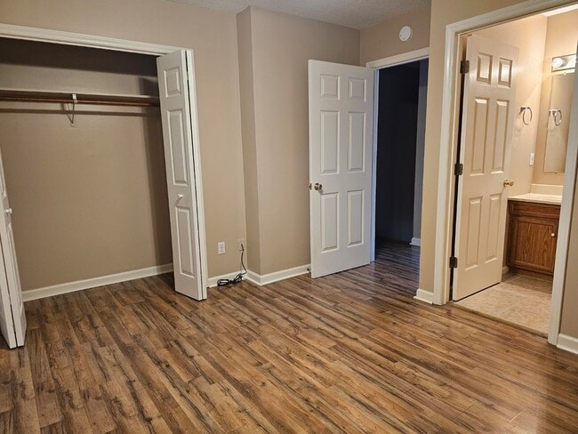 Building Photo - 56 Tulip Grove Cir