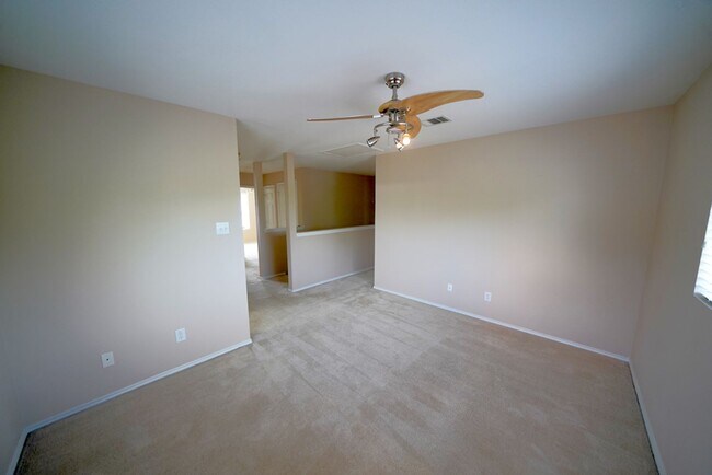 Building Photo - Spacious Cibolo Home on Cul-de-Sac Lot - Realtor Commission: $500