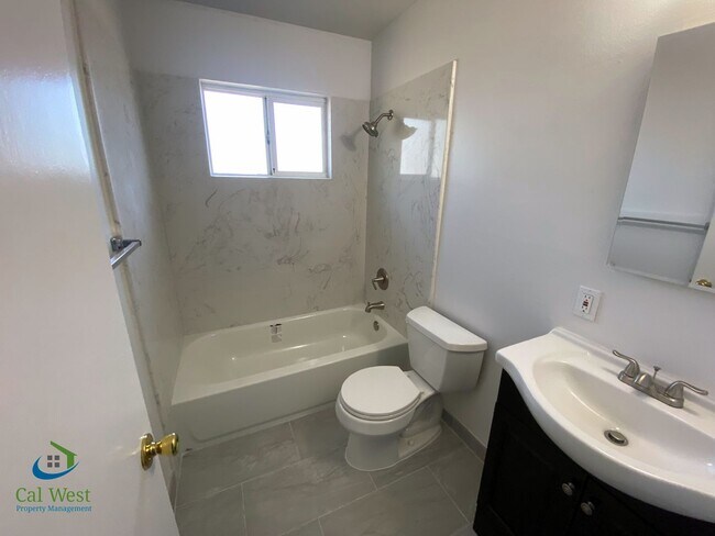 Building Photo - 01776 -3619/3621  Camden Avenue