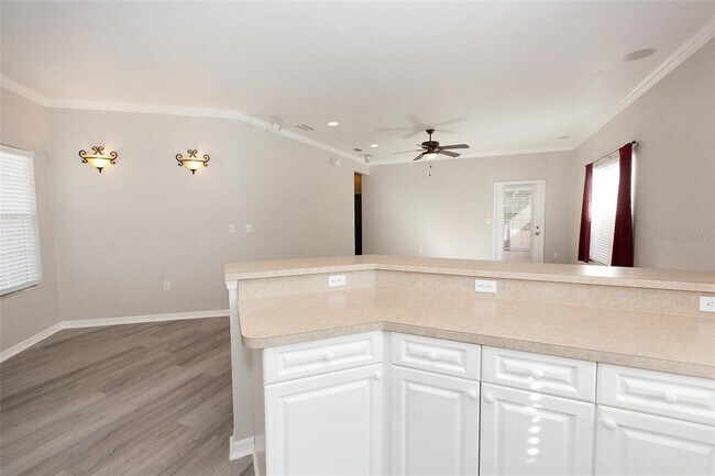 Building Photo - 4712 NW 80th Rd