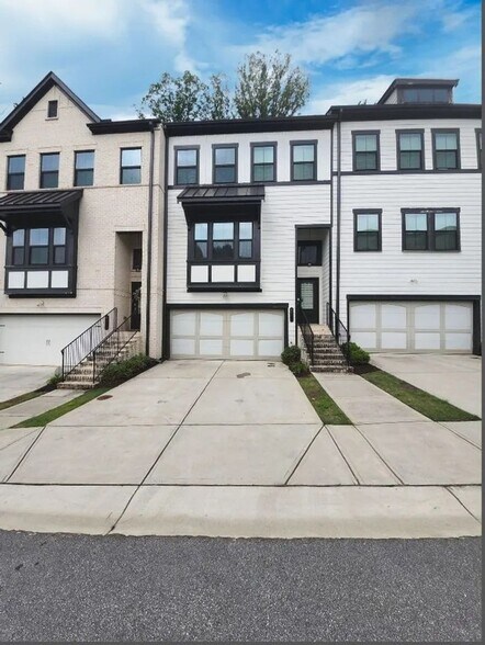 Primary Photo - 4560 Mikajack Dr SE