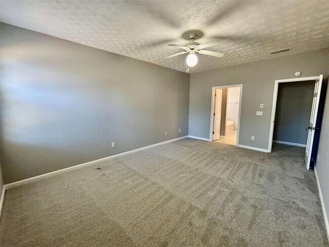Building Photo - 889 Clairidge Elm Trail SW