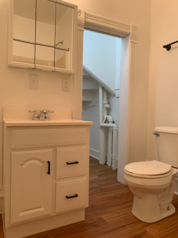 Building Photo - 414 8th St