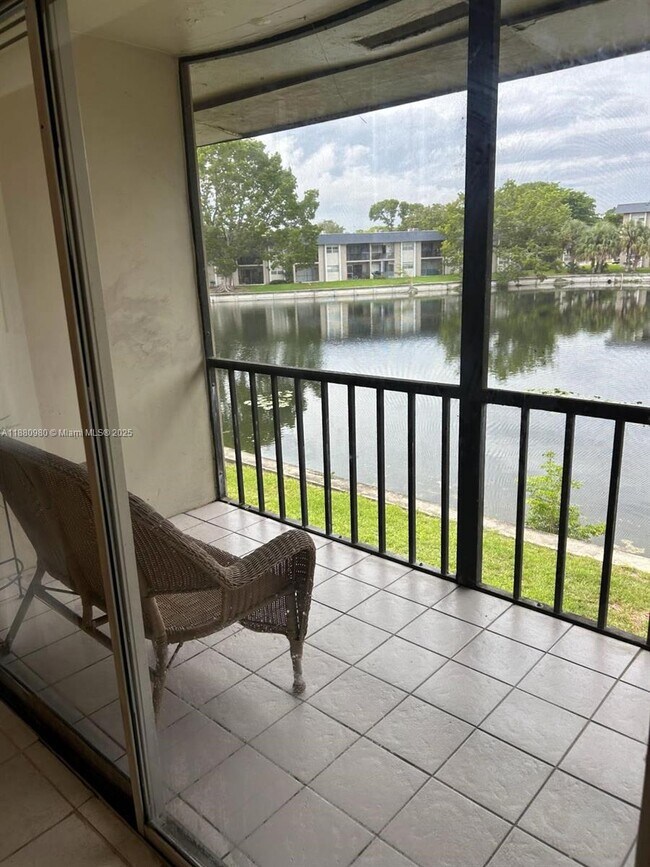 Building Photo - 7901 S Colony Cir