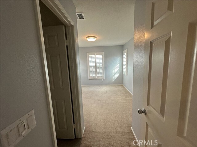 Building Photo - 1055 Raven Ct