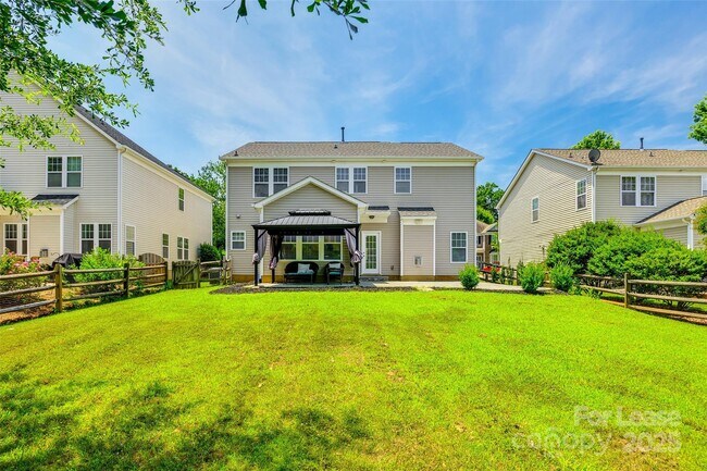 Building Photo - 4505 Hampstead Heath Dr