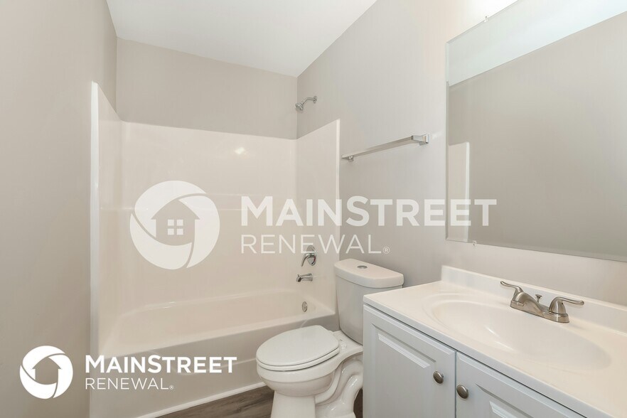 Building Photo - 4830 Tangerine Cir