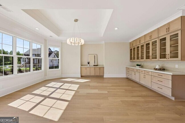 Building Photo - 6222 Bridgewood Dr