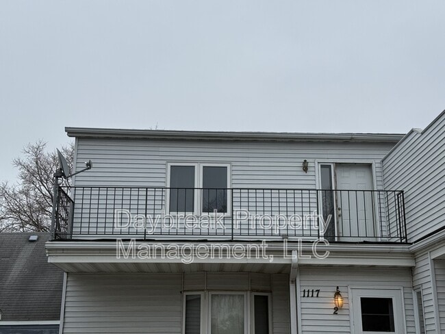 Building Photo - 1117 2nd Ave S