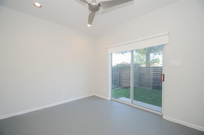 Building Photo - 1522 Blodgett St