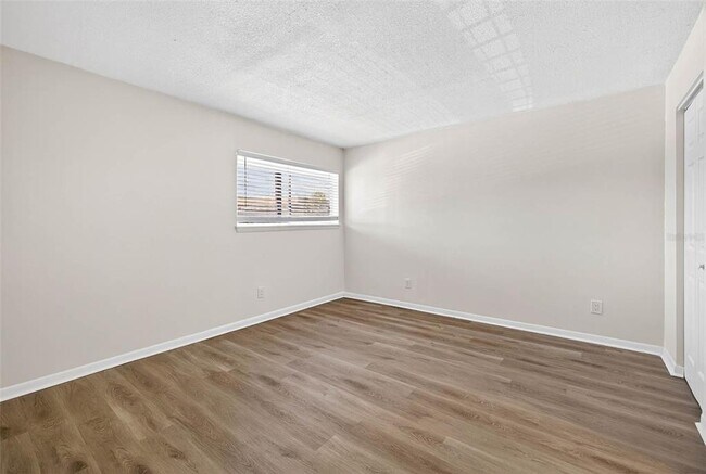 Building Photo - 6308 Newtown Cir