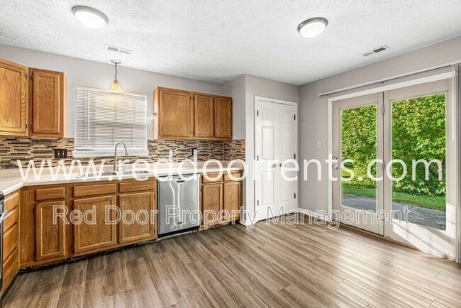 Building Photo - 7610 Chris Anne Dr