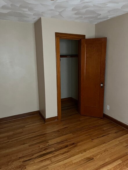 Building Photo - 66 Albany Ave