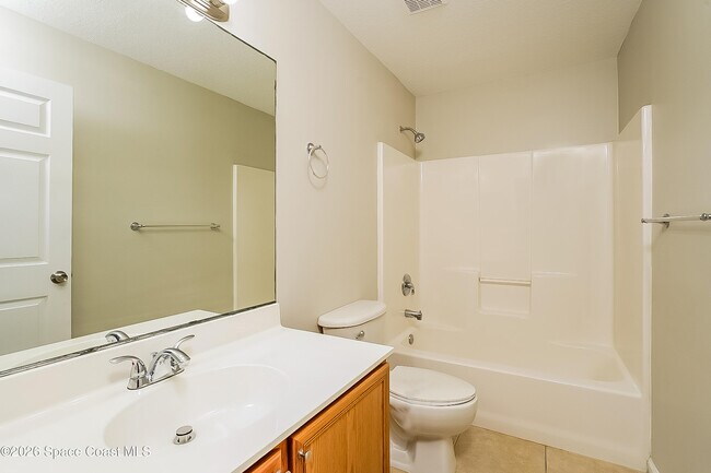 Building Photo - 1273 SW Curtis St