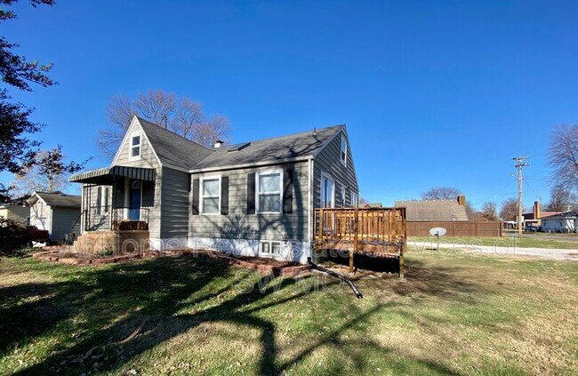 Building Photo - 1471 E Mcgee St