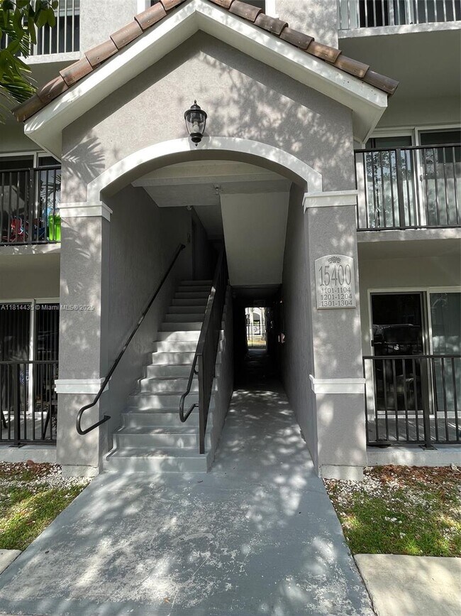Building Photo - 15400 SW 284th St