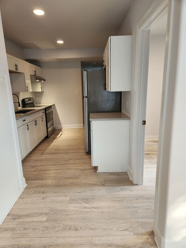 Building Photo - Hampton Duplex for Rent!