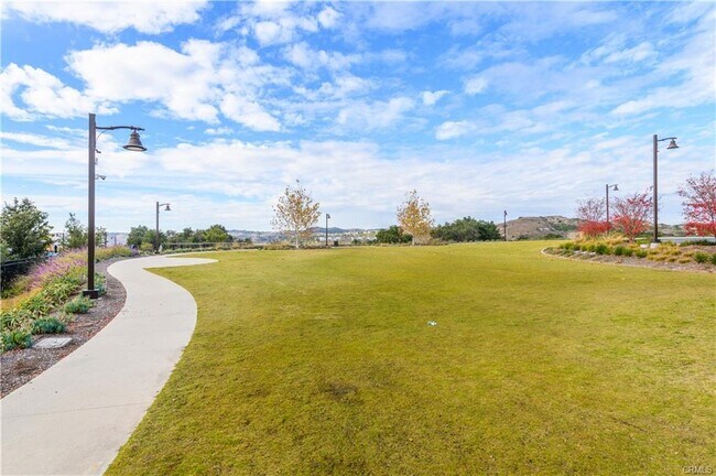 Building Photo - 3162 Ivy Wy