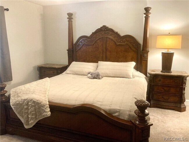 Building Photo - 11449 W Bayshore Dr