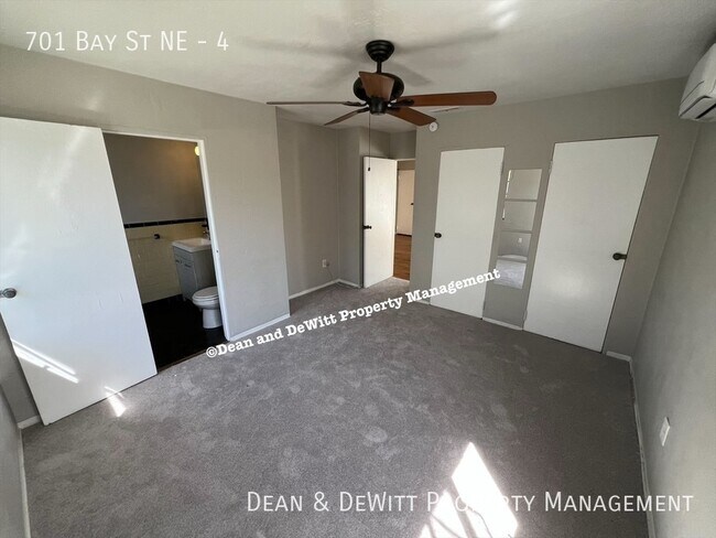 Building Photo - 701 Bay St NE