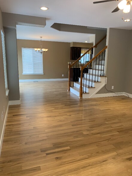 Building Photo - 1521 Laurenwood Way