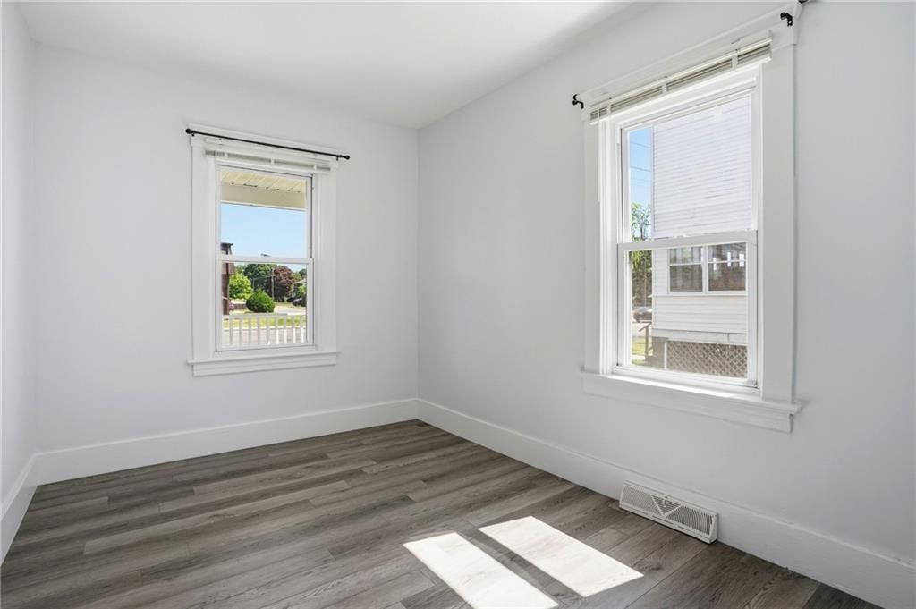 Building Photo - 1009 Willett Ave
