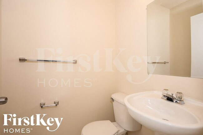 Building Photo - 17755 SW 140th Ct