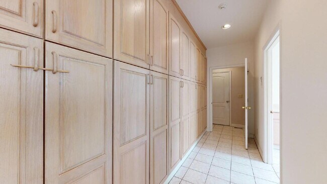 Building Photo - The Mylandia | Beautiful and spacious University City – Charlotte house with a backyard, offering...