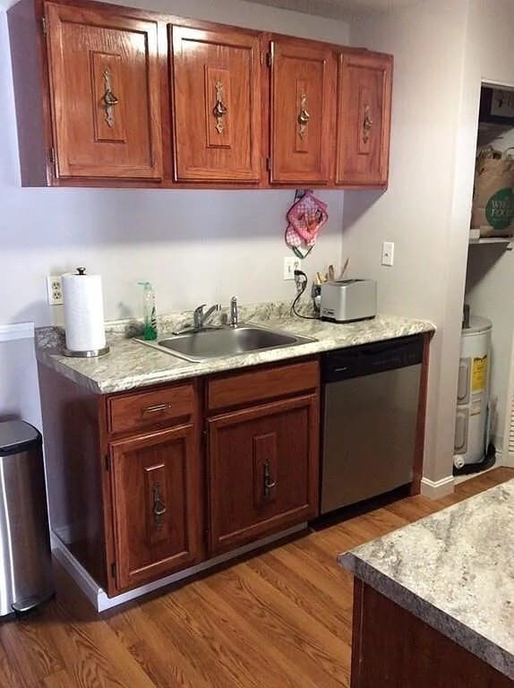 Building Photo - 5 Thoreau Ct