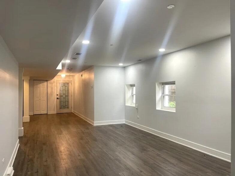 Building Photo - 2252 N Monticello Ave