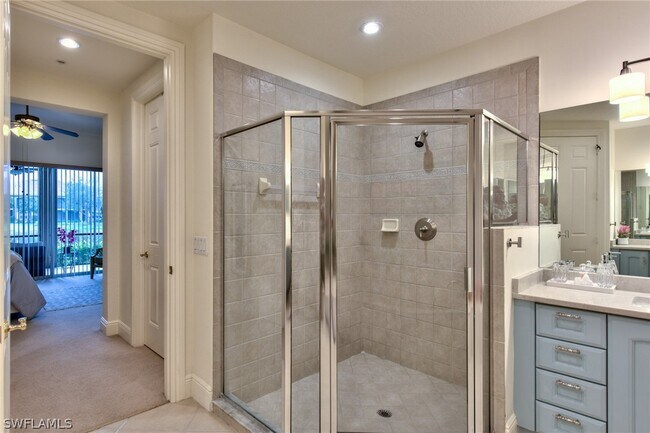 Building Photo - 9242 Tesoro Ln