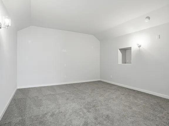 Building Photo - 641 Poppy Ln