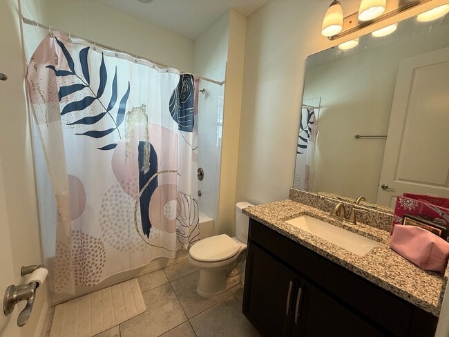 Building Photo - 7 bedroom/6 bath Dr. Phillips Home