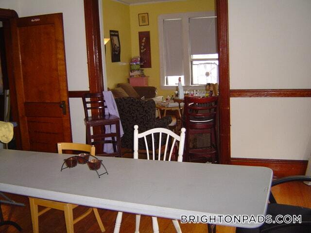 Building Photo - 46 Mapleton St