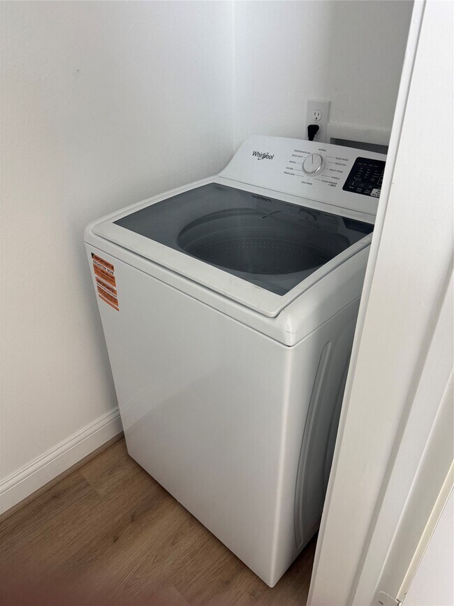 Building Photo - 6350 Culberson St