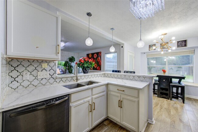 Building Photo - 19334 Strathmore Pl Ln