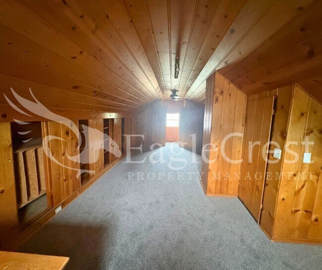 Building Photo - 127SW6