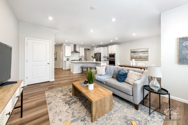 Building Photo - 2110 Weatherbee Ln