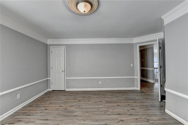 Building Photo - 2072 Fairport Way