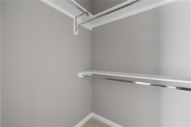 Building Photo - 12 N Hester St