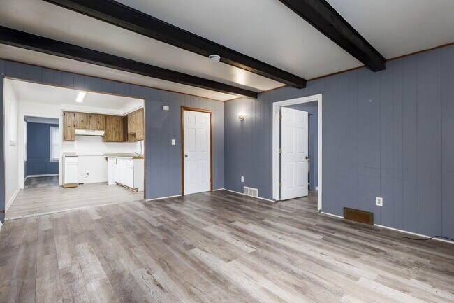 Building Photo - 19435 McCormick St