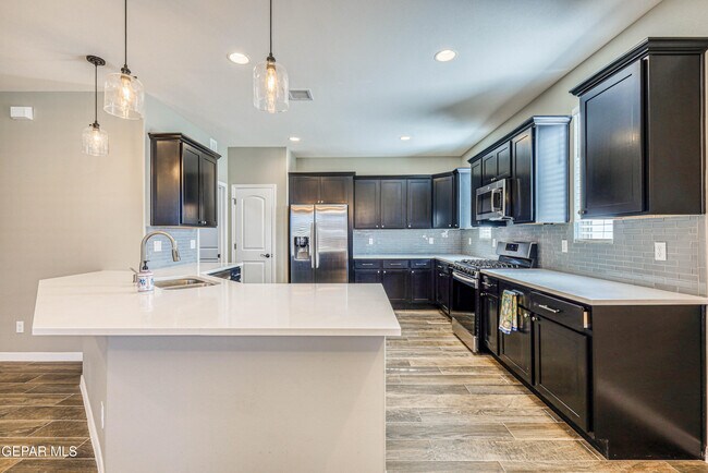 Building Photo - 12315 Houghton Springs Dr